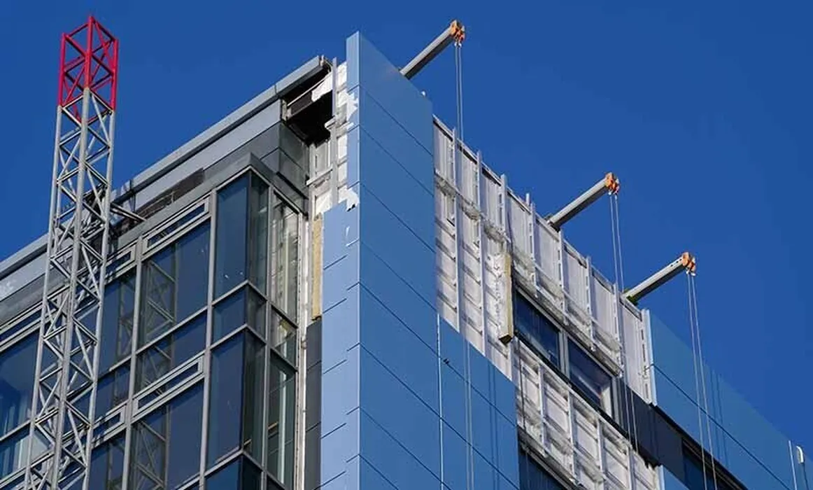 Housing expert renews calls for urgent action on unsafe cladding and building remediation